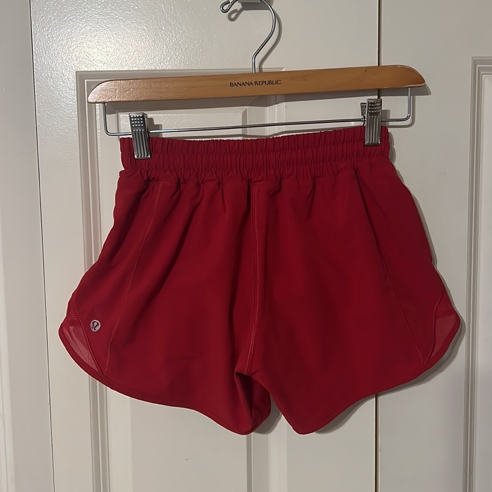 Lululemon red hotty hot shorts size 2 tall, 2.5 inch